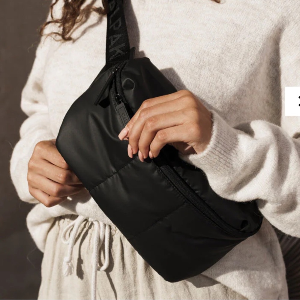 NWT CALPAK Luka Belt Bag Adjustable Strap Black Puffer Fanny Pack Travel - Picture 7 of 7